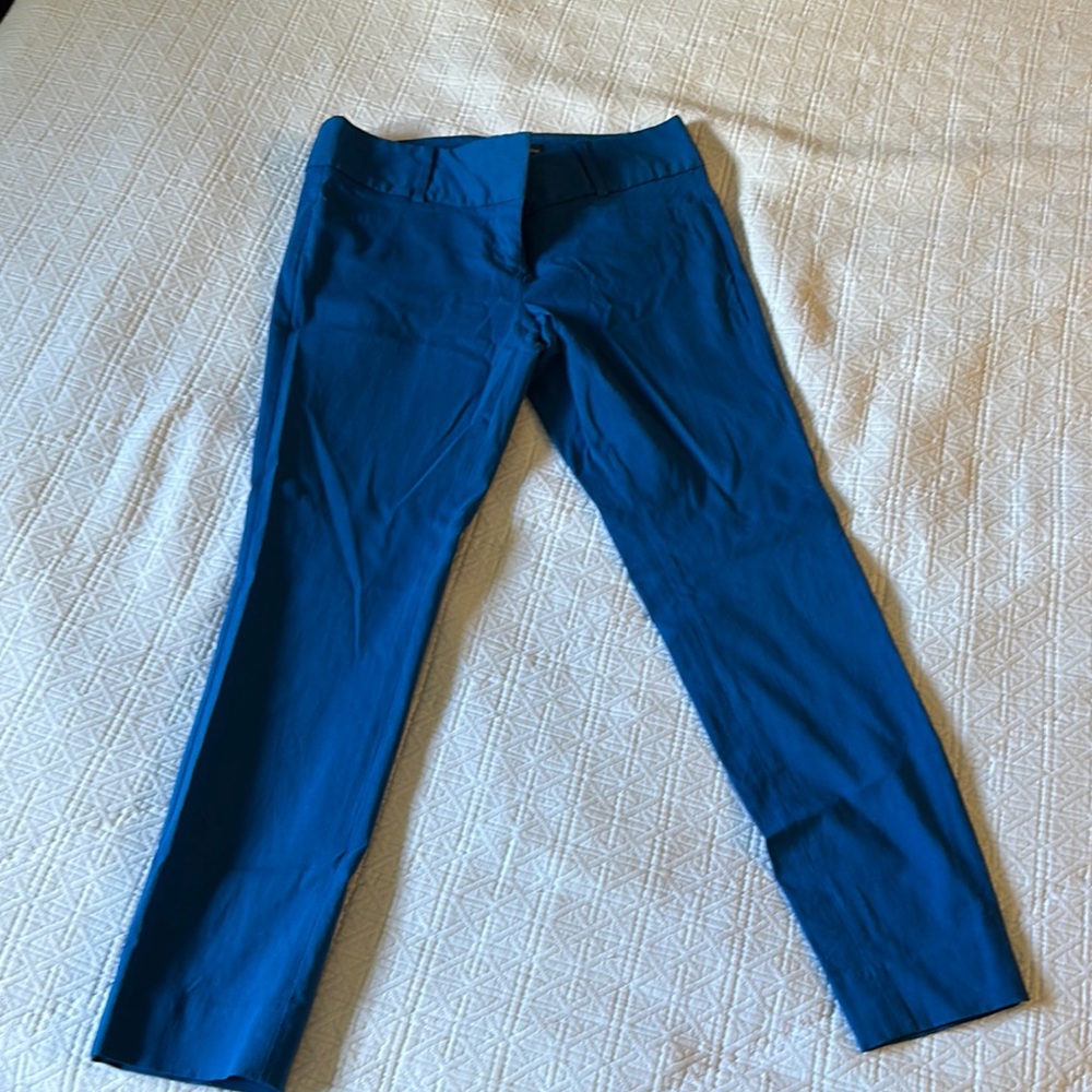 The Limited Blue Exact Stretch Skinny Pants for Casual Elegance - Picture 3 of 3